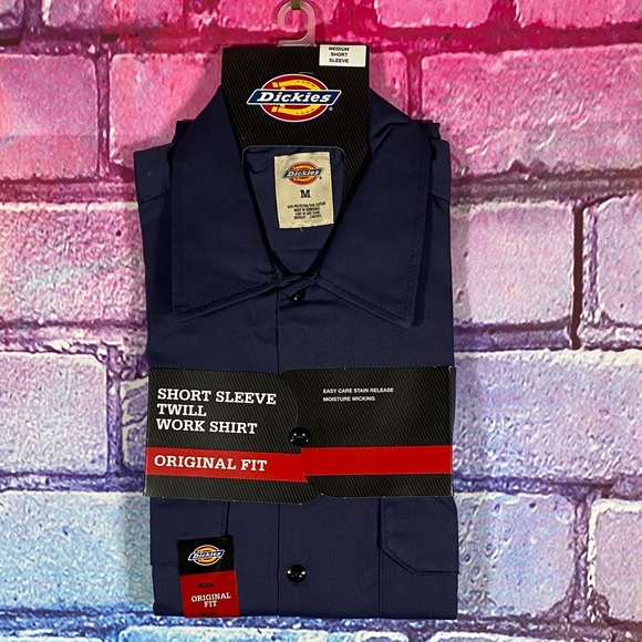 Dickies Work Shirt < Medium, Navy Blue, Short Sleeve, Original Fit, NWT - Picture 1 of 5